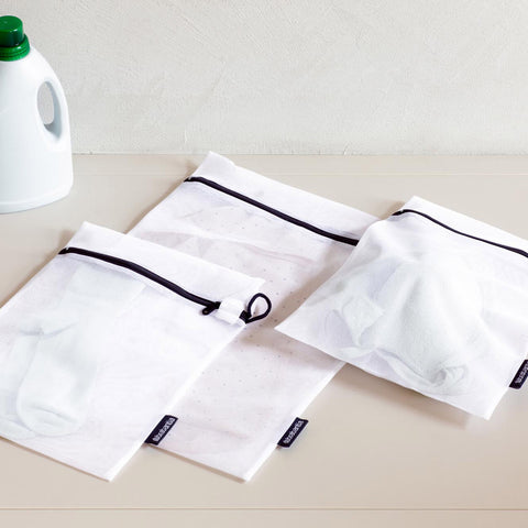Wash Bags Set of 3 in 2 sizes (2x 33 x 25cm / 1x 45 x 33cm) - White w/ Grey Zipper