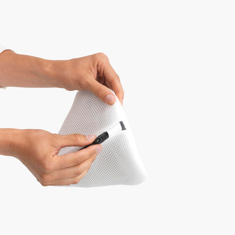 Bra Wash Bag - White w/ Grey Zipper
