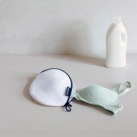 Bra Wash Bag - White w/ Grey Zipper