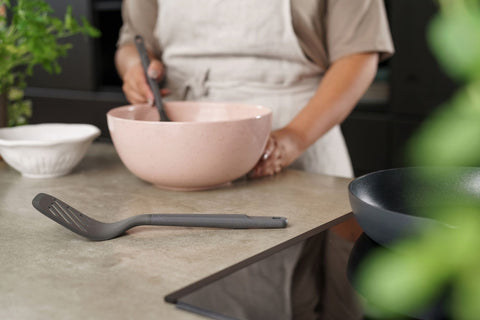 Slotted Turner / 13520