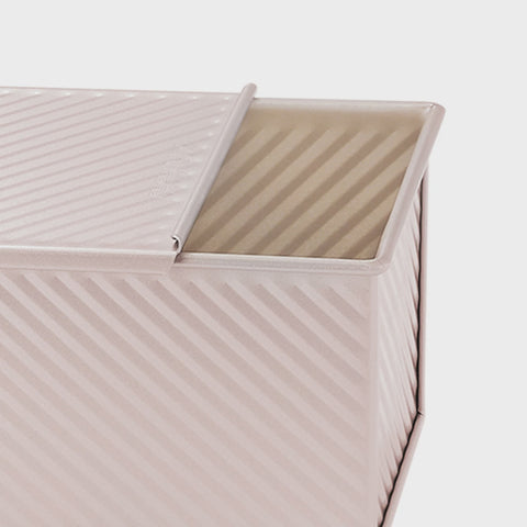 Corrugated Loaf Pan with Cover 1kg - 34cm