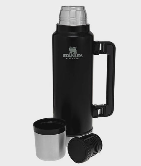 Classic Vacuum Insulated Bottle / Flask Black 1.4 Litre