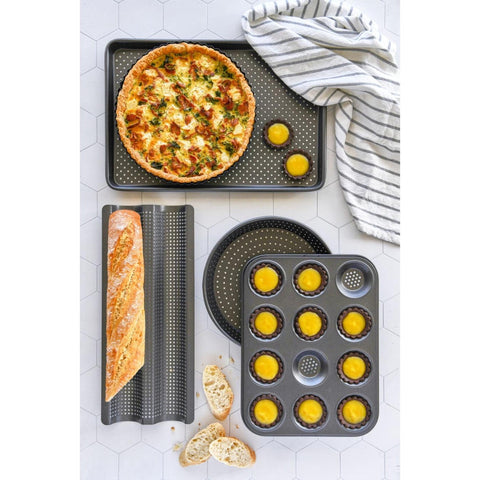 Perfect Crust Baking Tray 39.5x27x2.5cm - Non-Stick