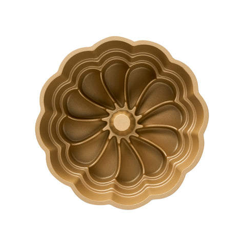 Petal Fluted Cake Pan 24cm
