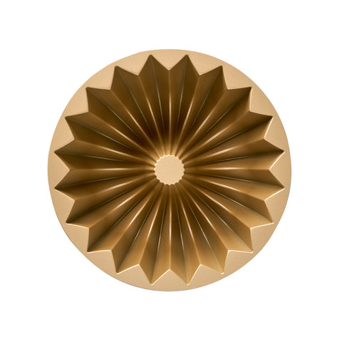 French Wreath Fluted Cake Pan