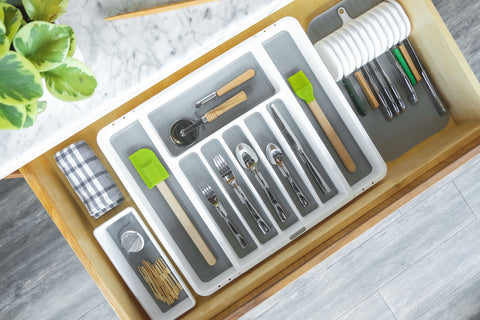 Expandable Cutlery Tray