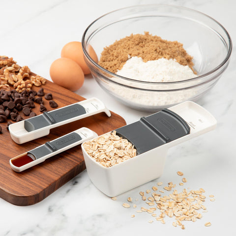 Adjustable Measuring Cup & Spoon Set