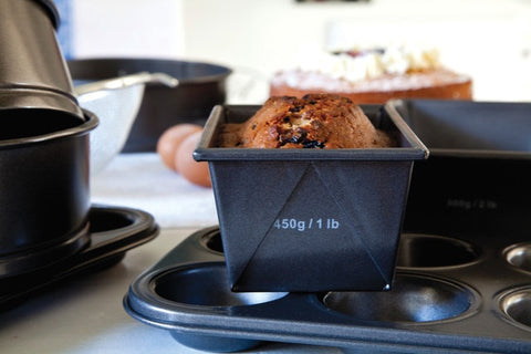 Heavy Base Box Sided Loaf Pan 15x9cm