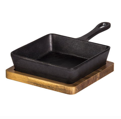 Fine Foods Square Cast Iron Skillet With Acacia Trivet