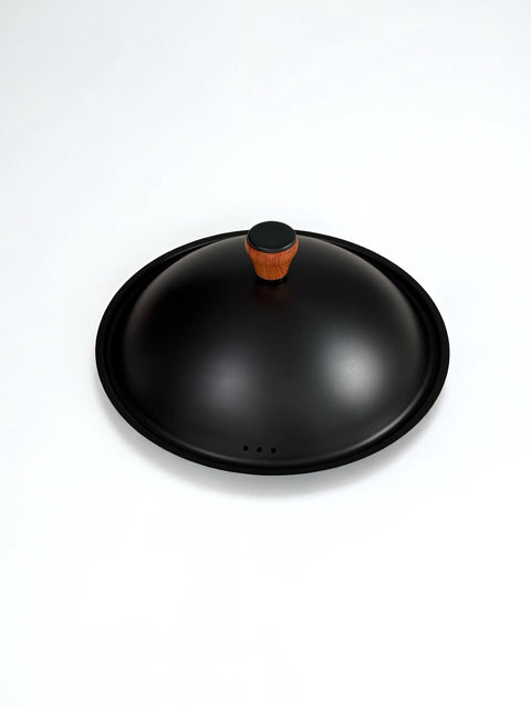 Rust-Resistant Iron Wok with Black Lid 30cm