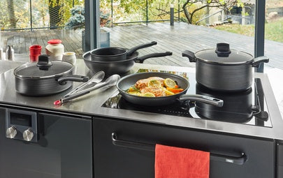 Titanium Fusion Induction Non-Stick Sautepan 24Cm + Lid