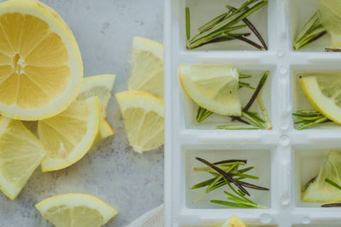 Ice Cube Tray, Bagged with Header Card
