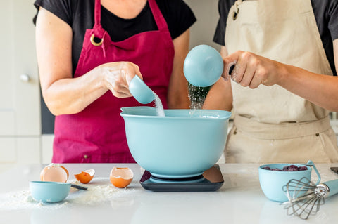 Set of Four Measuring Cups, Mineral Water, Carded